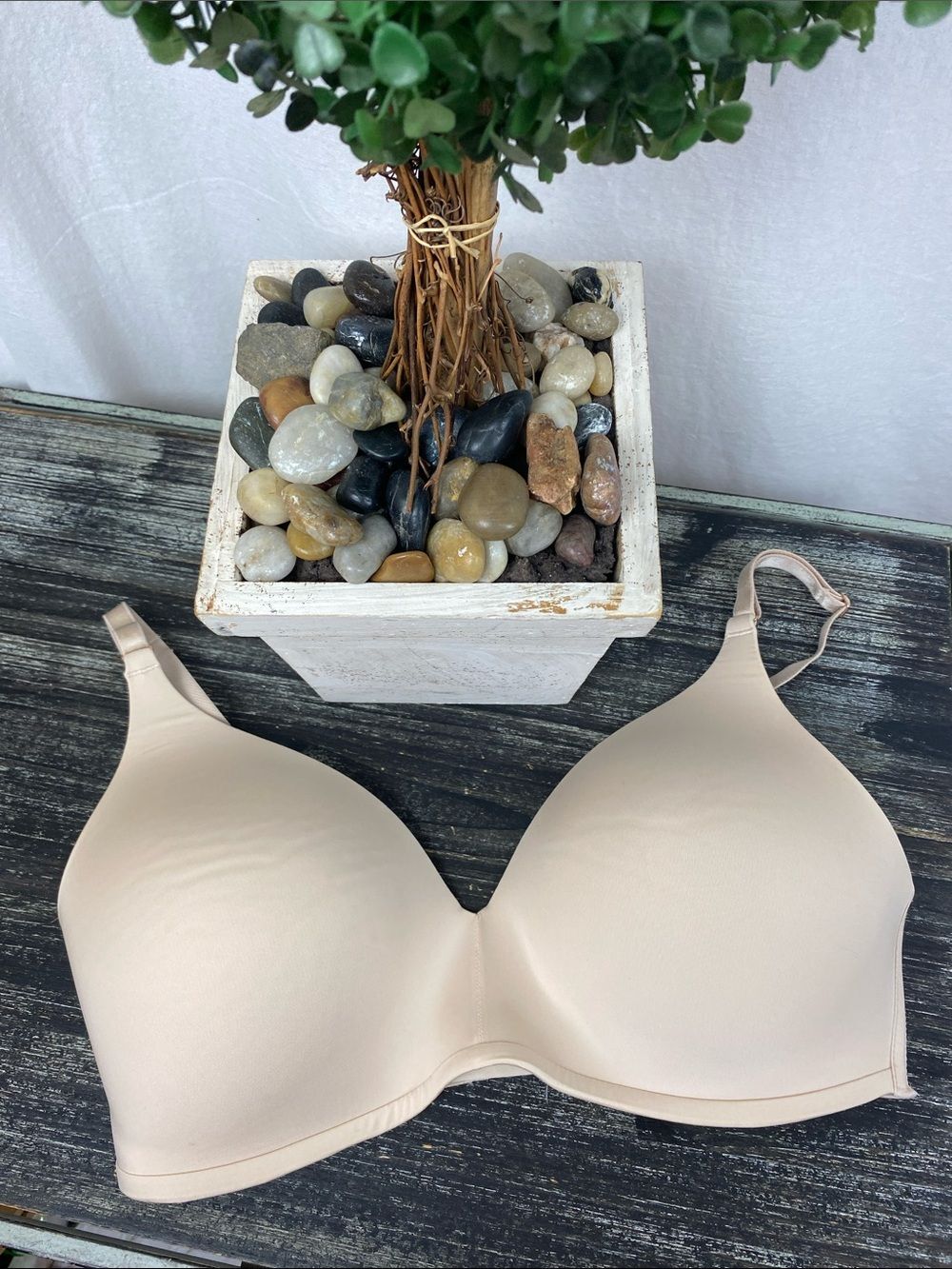 Soma Nude Vanishing 360 Wireless Bra 34D
